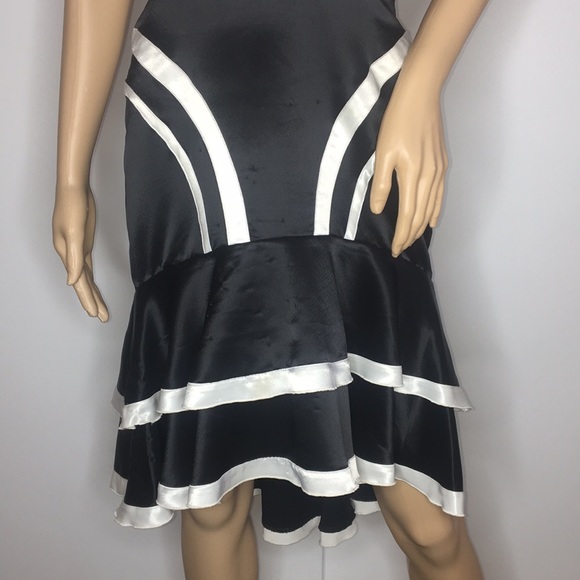 bebe High-Low Asymmetrical Hem Halter Style Top - Picture 4 of 14